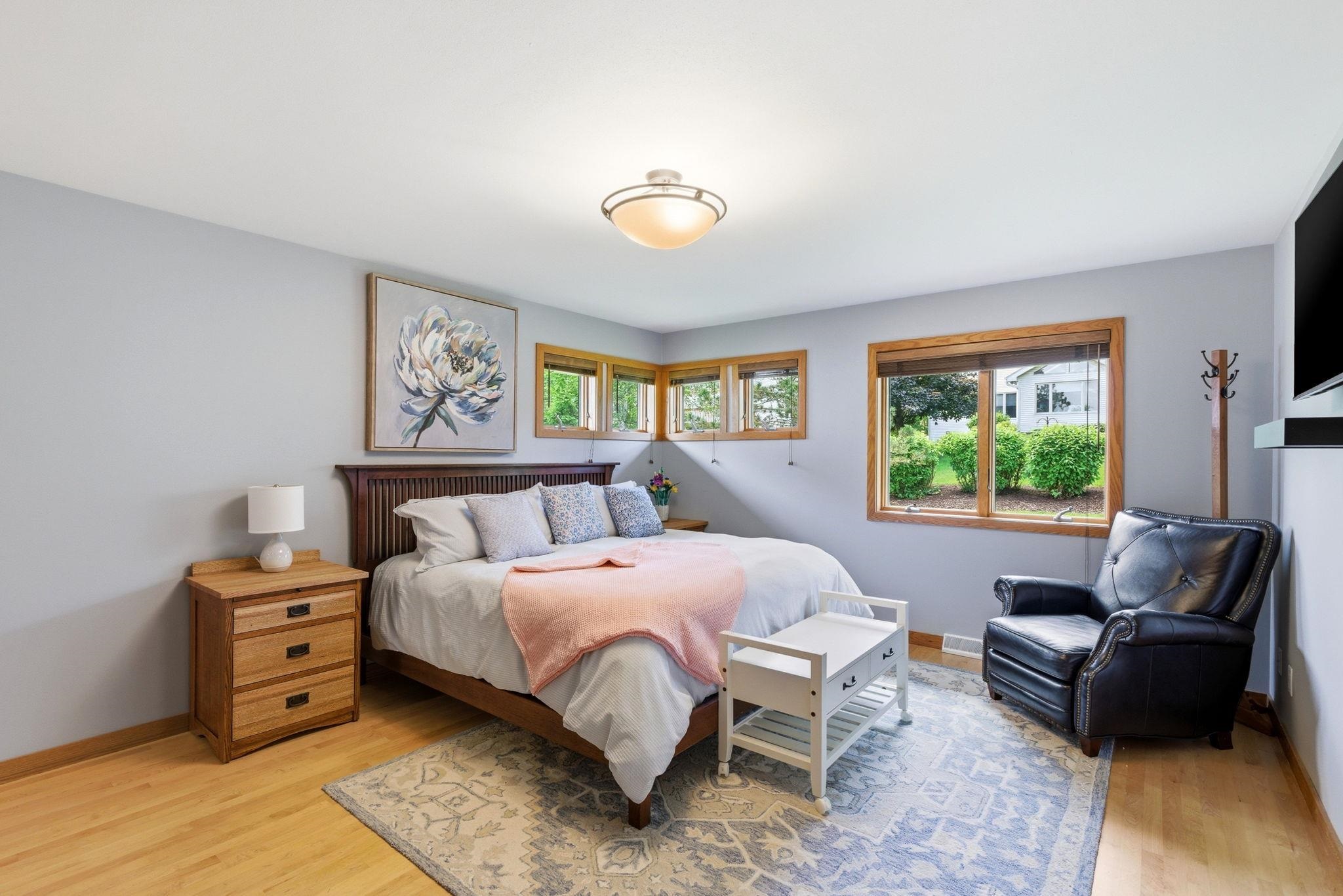 8901 Timber Wolf Trail