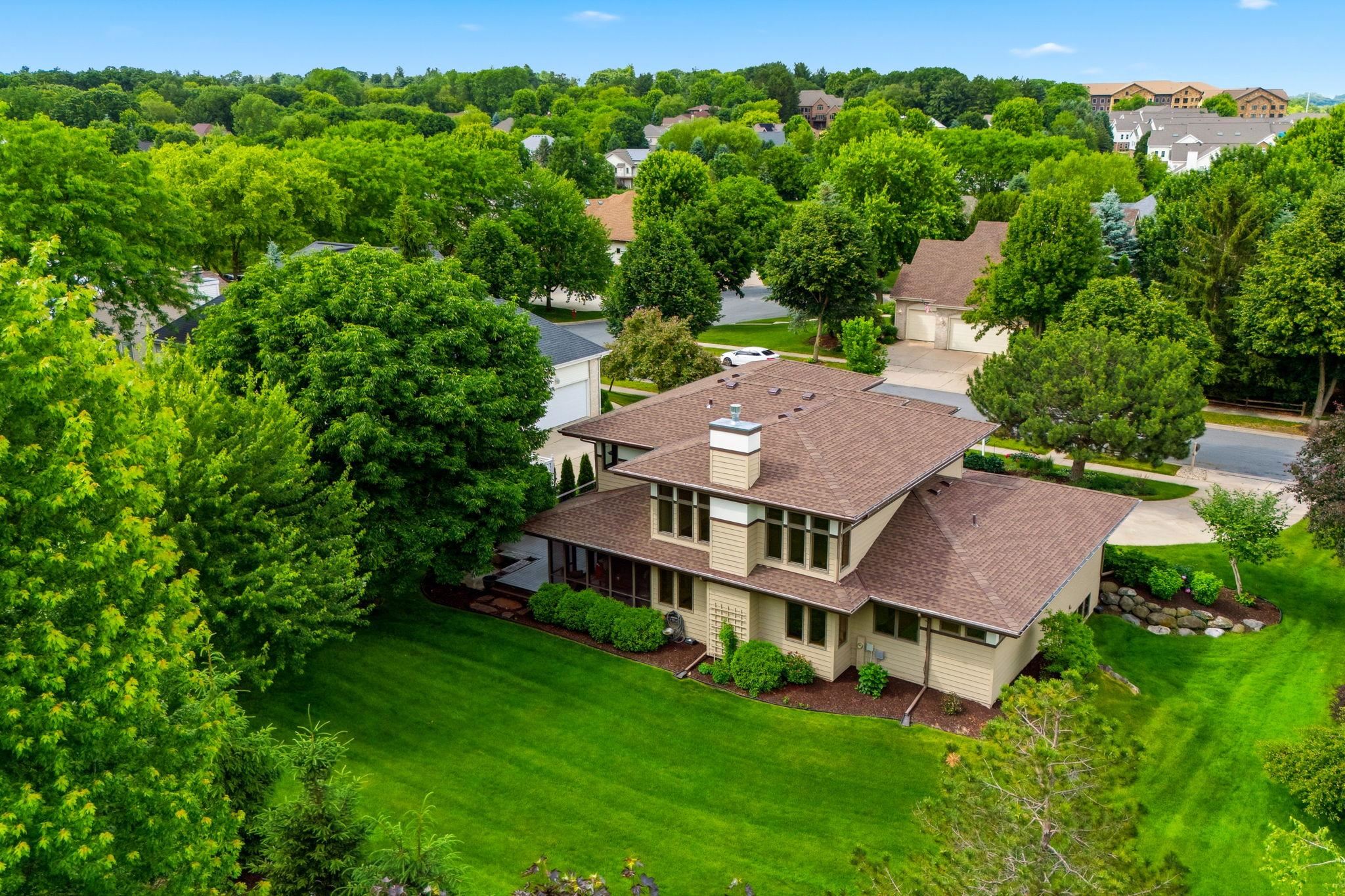 8901 Timber Wolf Trail