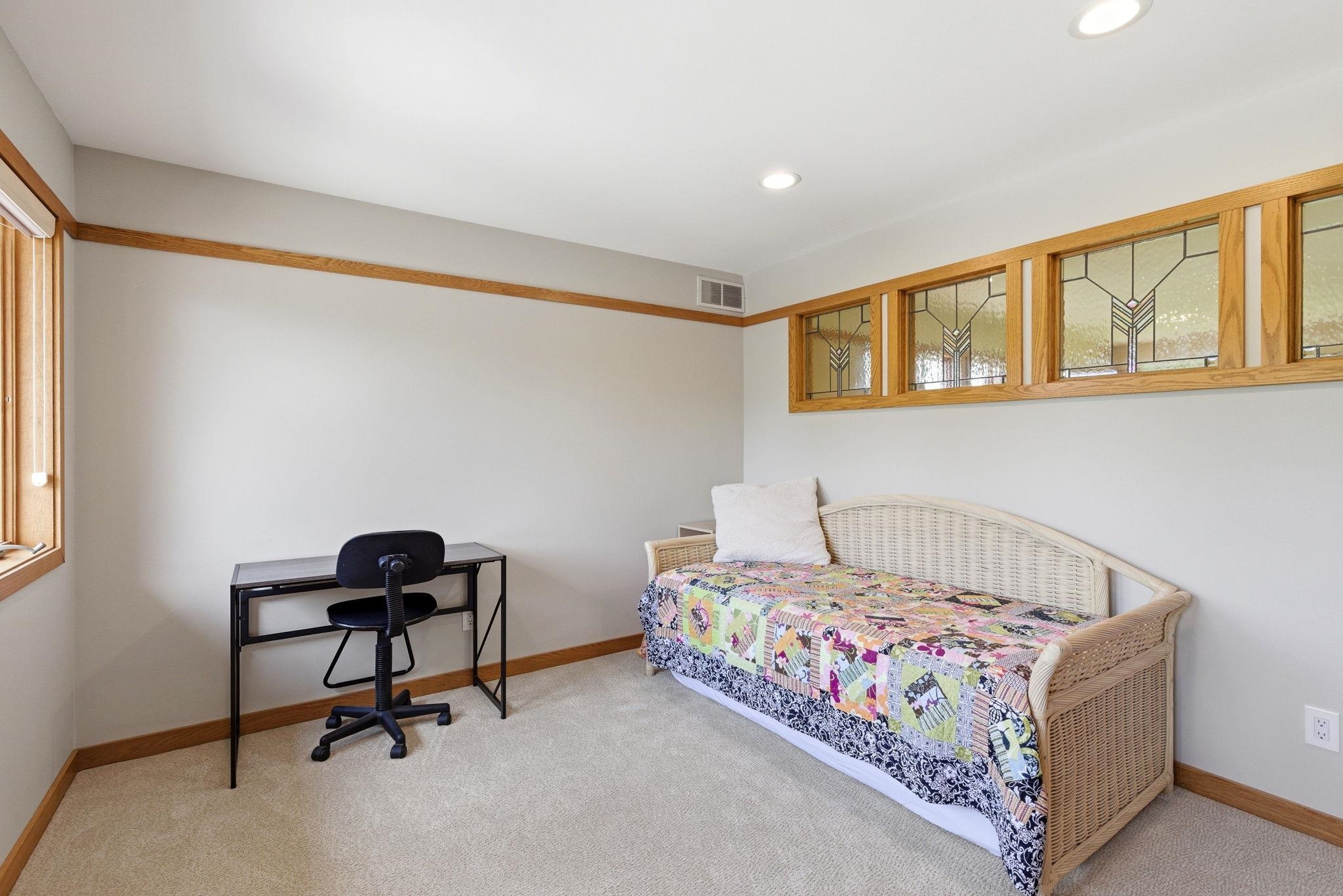 8901 Timber Wolf Trail