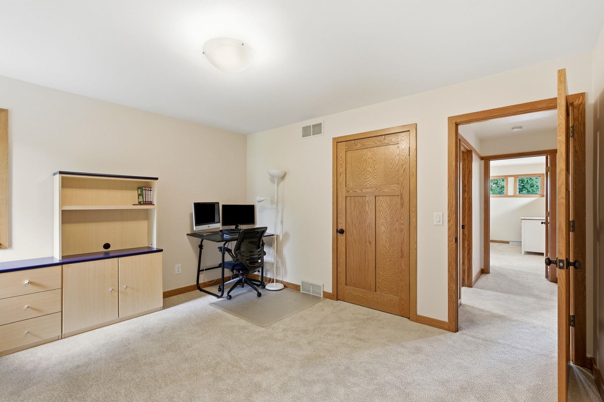 8901 Timber Wolf Trail