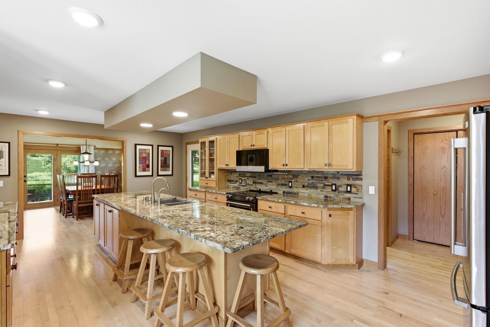 8901 Timber Wolf Trail