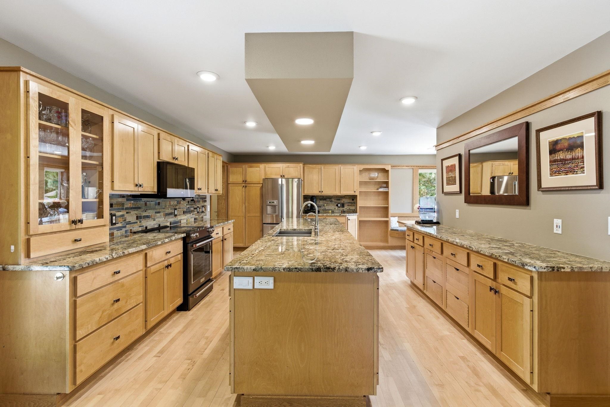 8901 Timber Wolf Trail