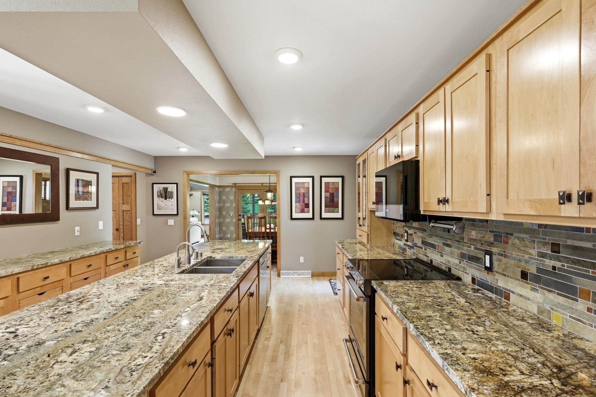 8901 Timber Wolf Trail