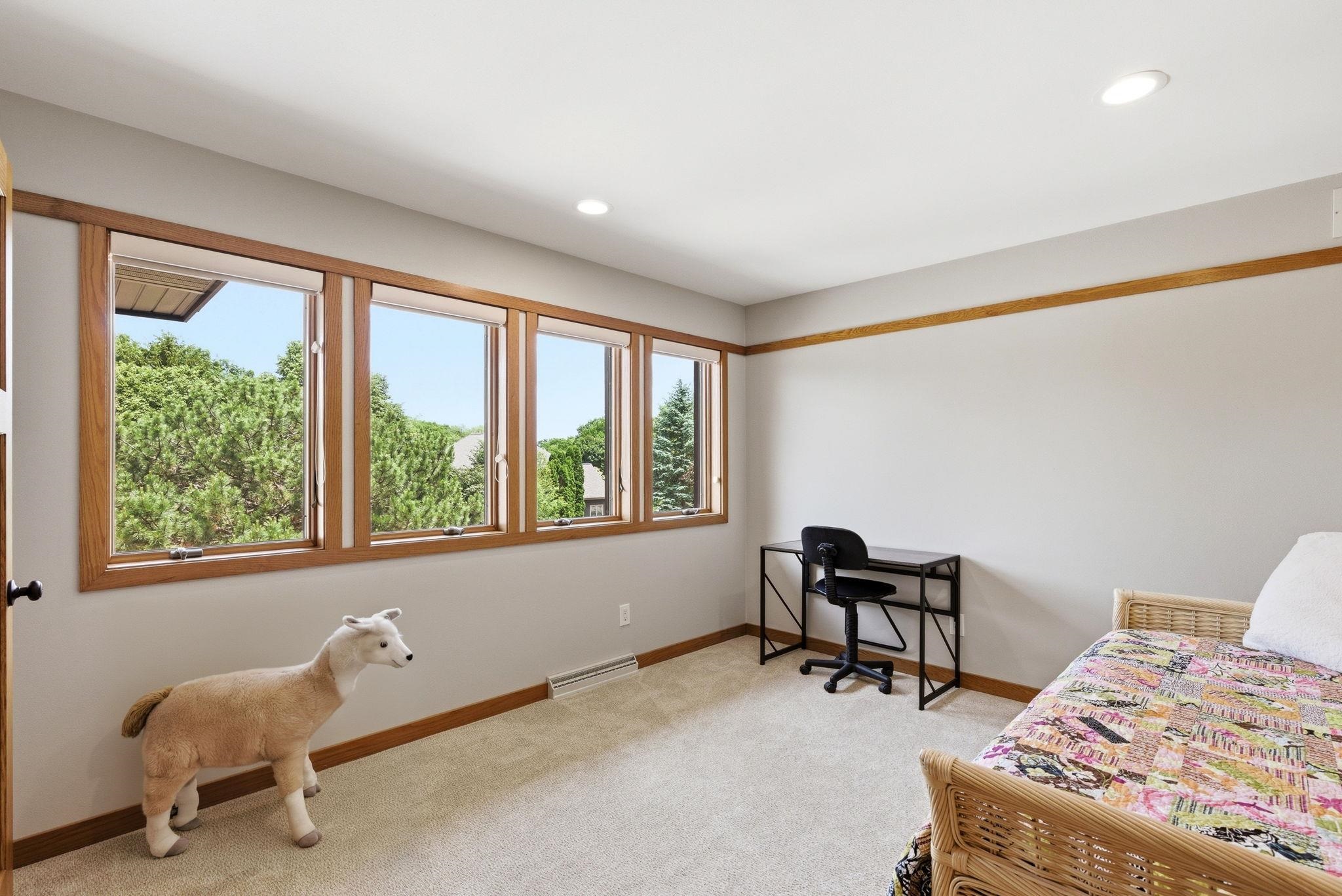 8901 Timber Wolf Trail