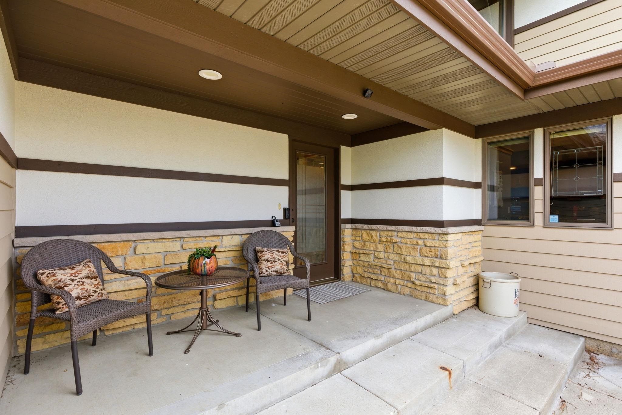 8901 Timber Wolf Trail