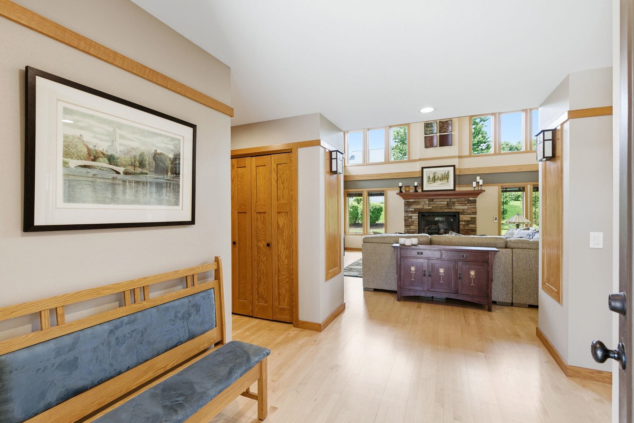 8901 Timber Wolf Trail