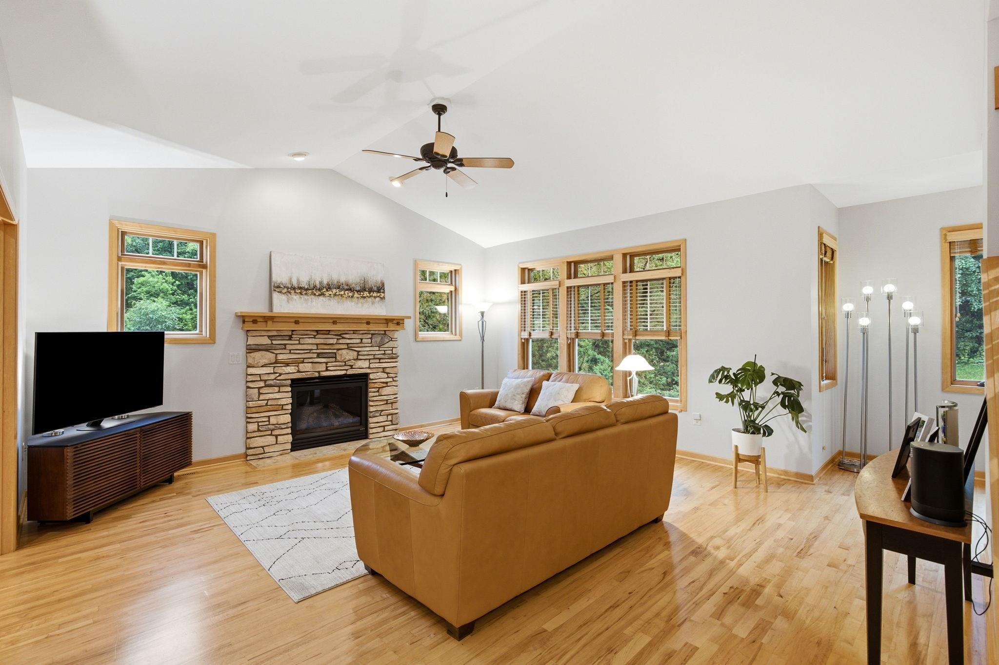 17 Glen Arbor Way