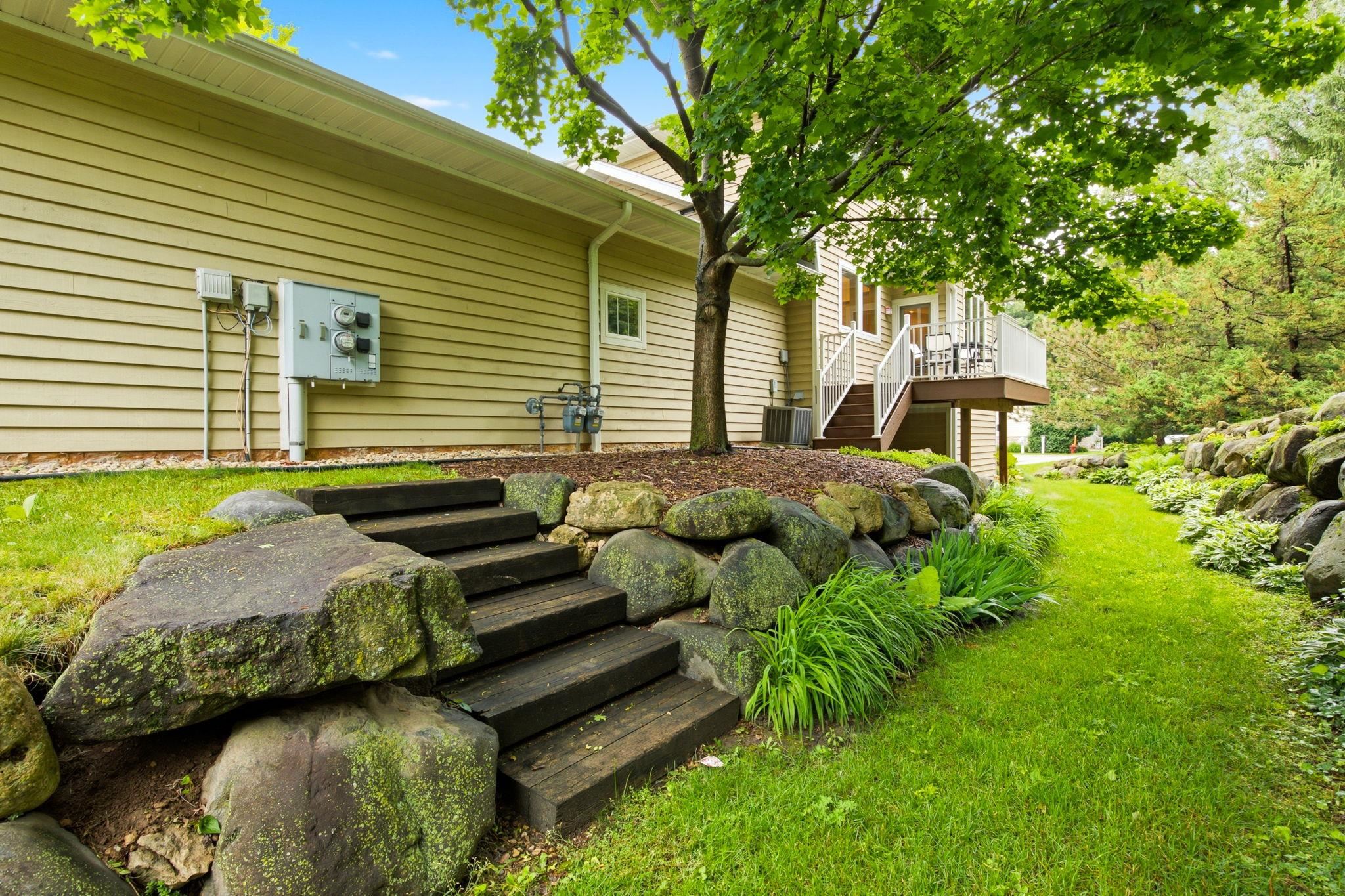 17 Glen Arbor Way