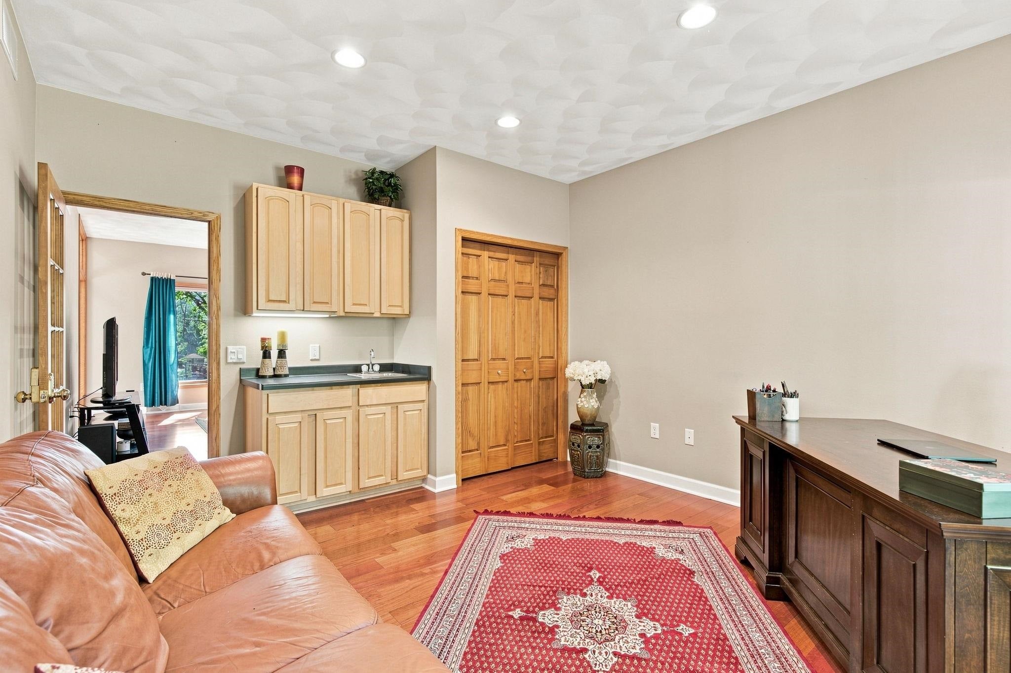 1802 Autumn Hill Drive