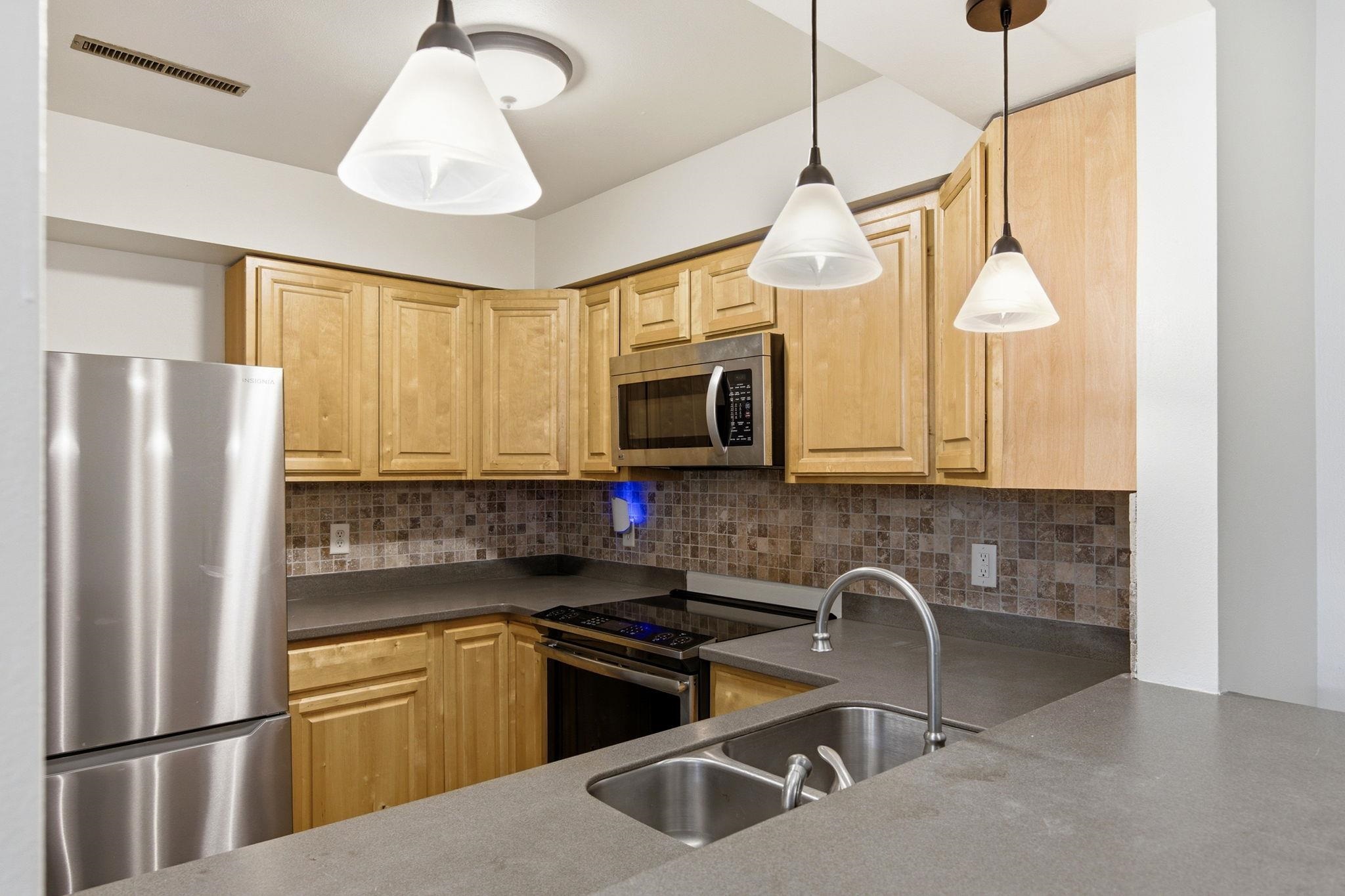 2233 Luann Lane 5
