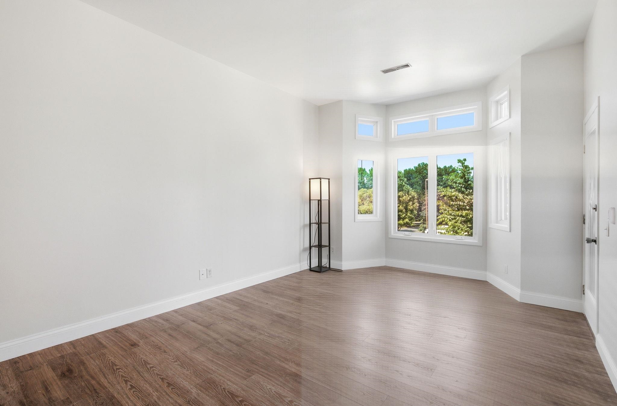 2233 Luann Lane 5