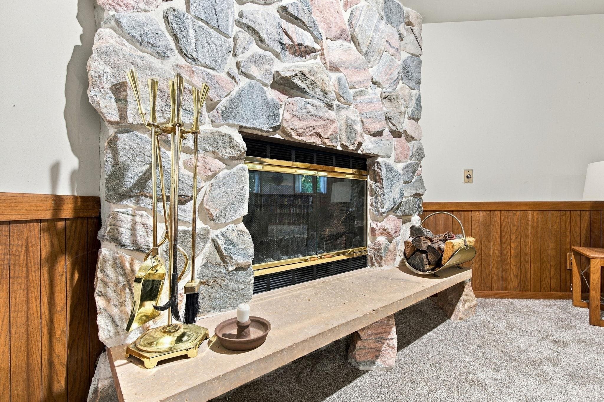 10 Apple Hill Circle