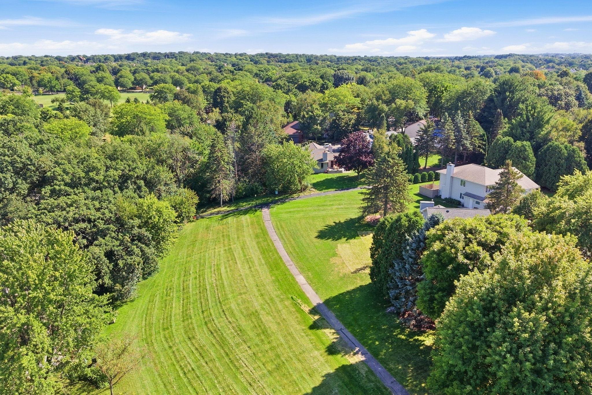 10 Apple Hill Circle