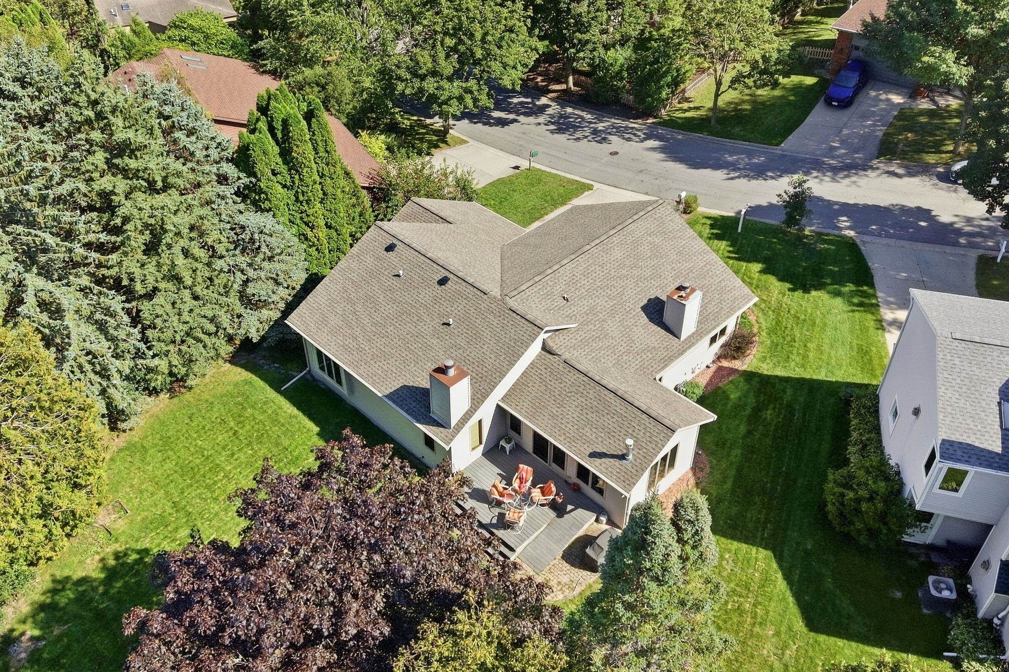 10 Apple Hill Circle