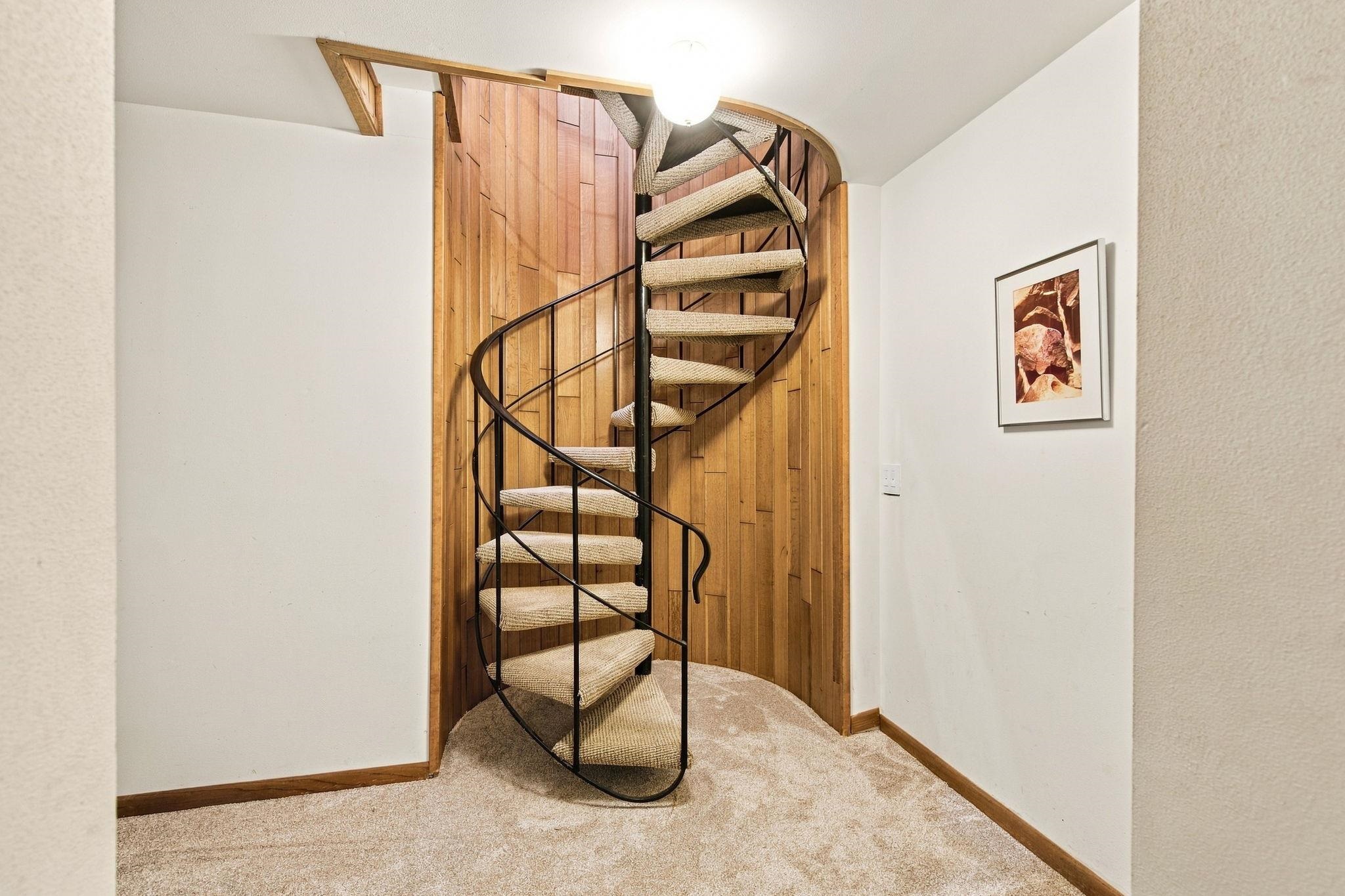 10 Apple Hill Circle