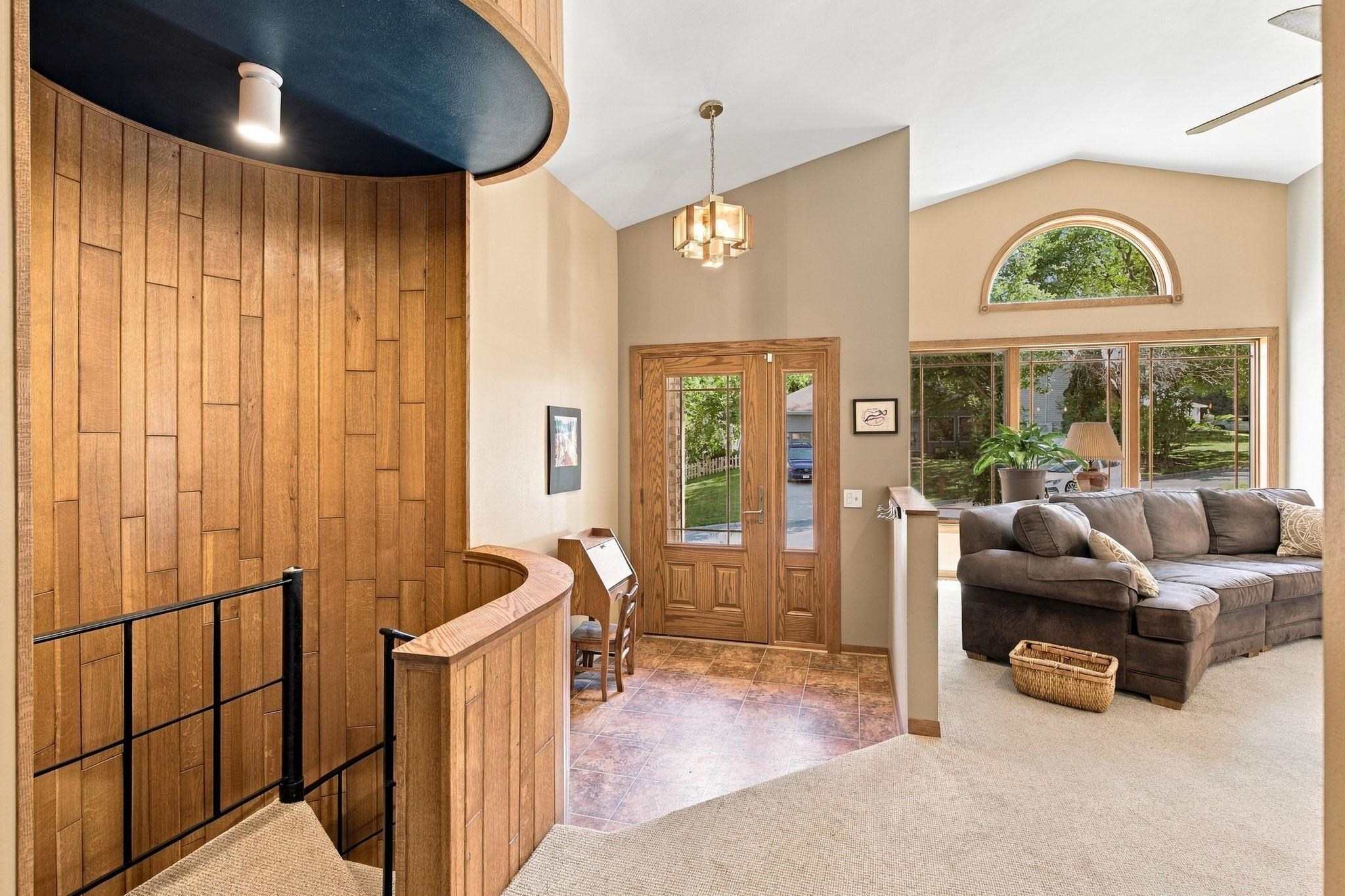 10 Apple Hill Circle