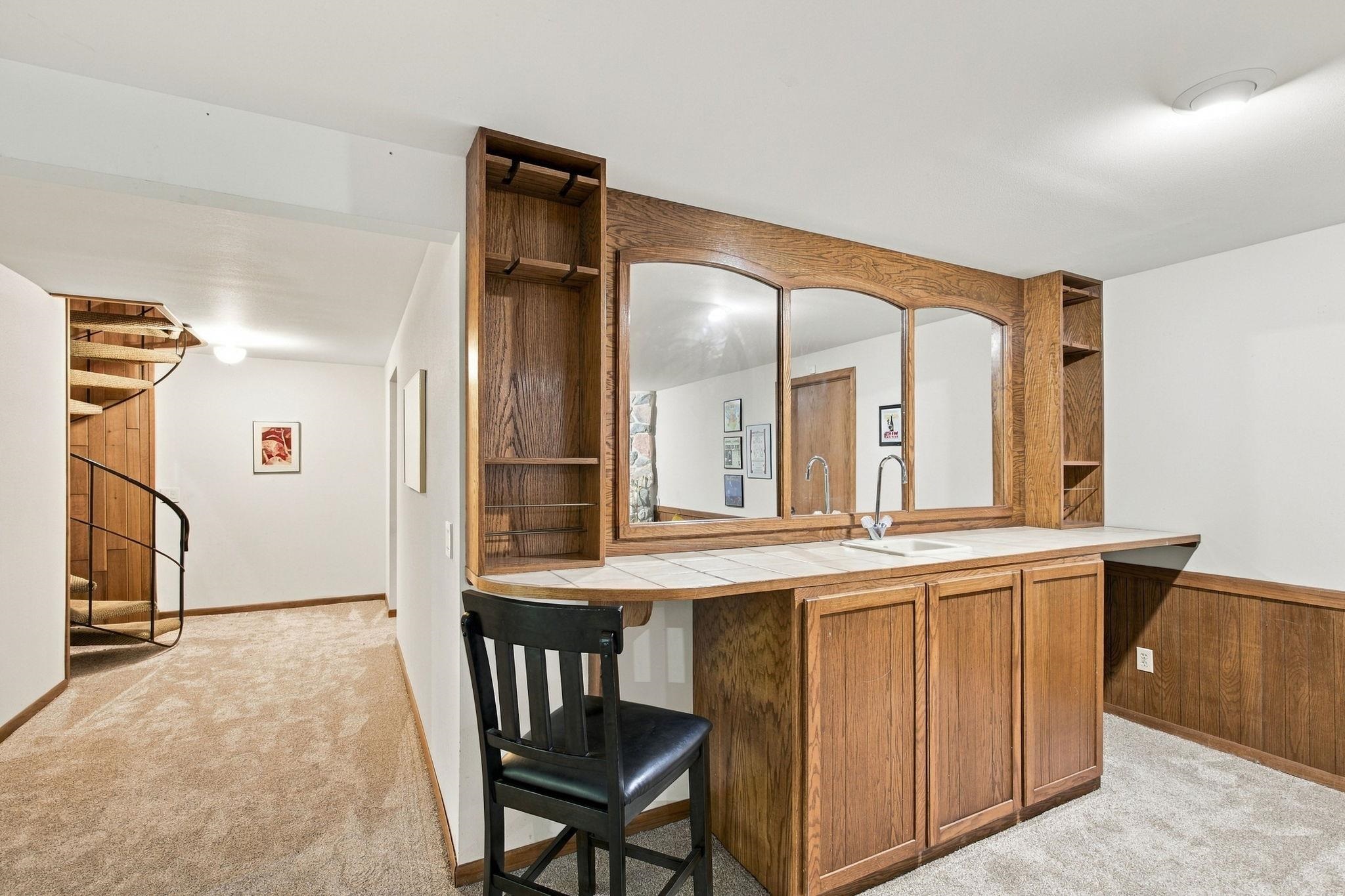 10 Apple Hill Circle