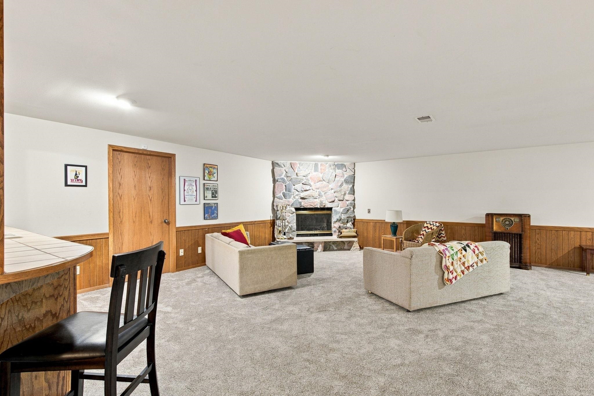 10 Apple Hill Circle