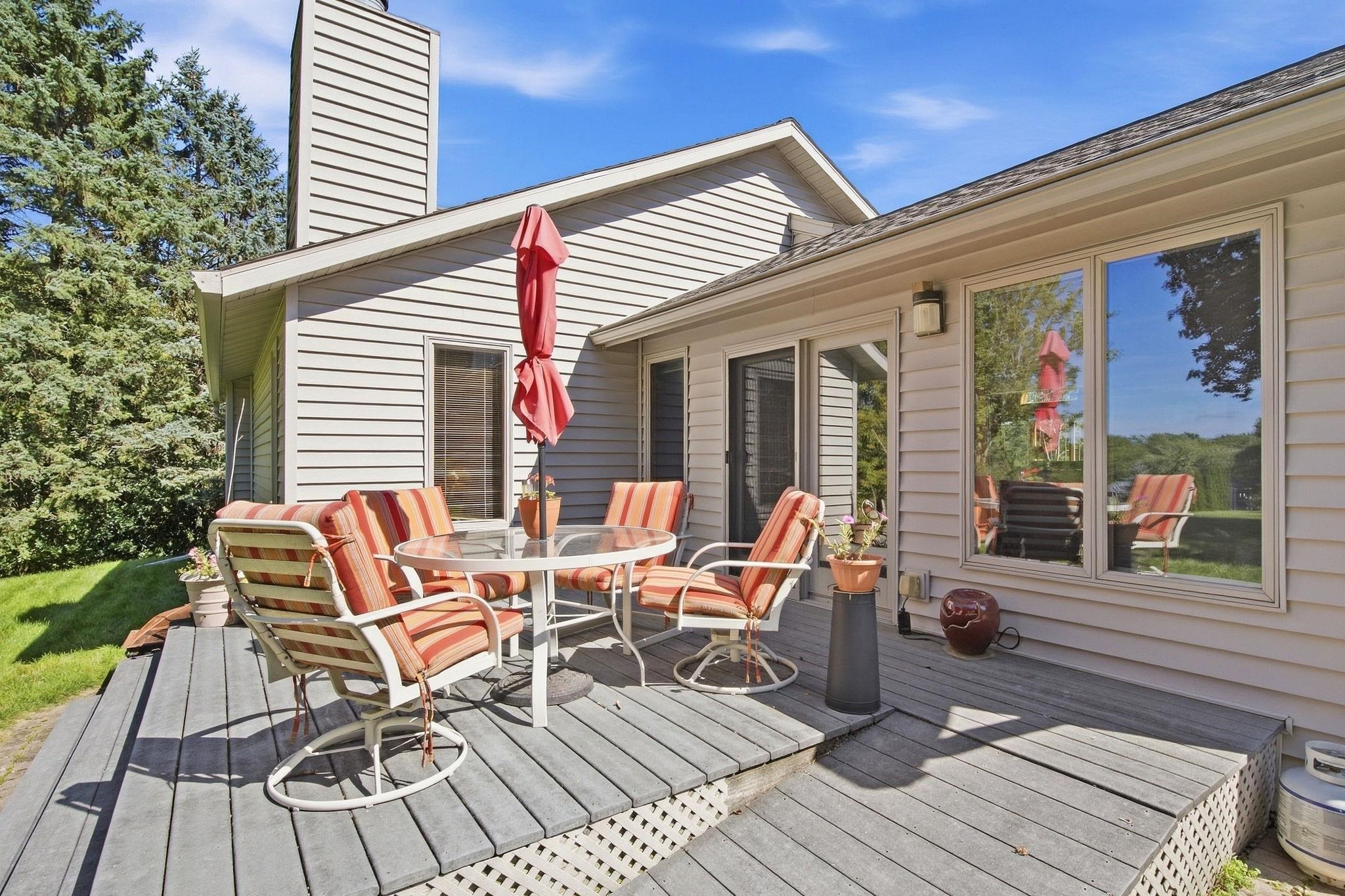 10 Apple Hill Circle