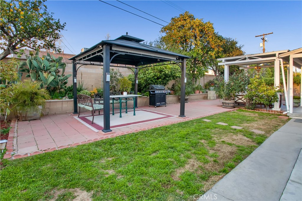 21025 Hemmingway Street