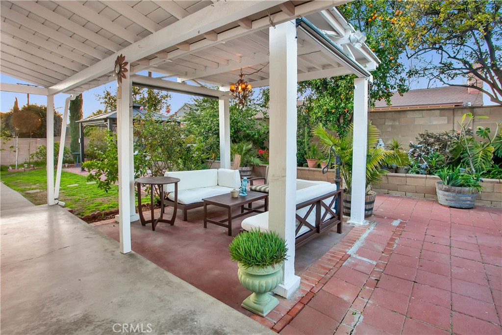 21025 Hemmingway Street