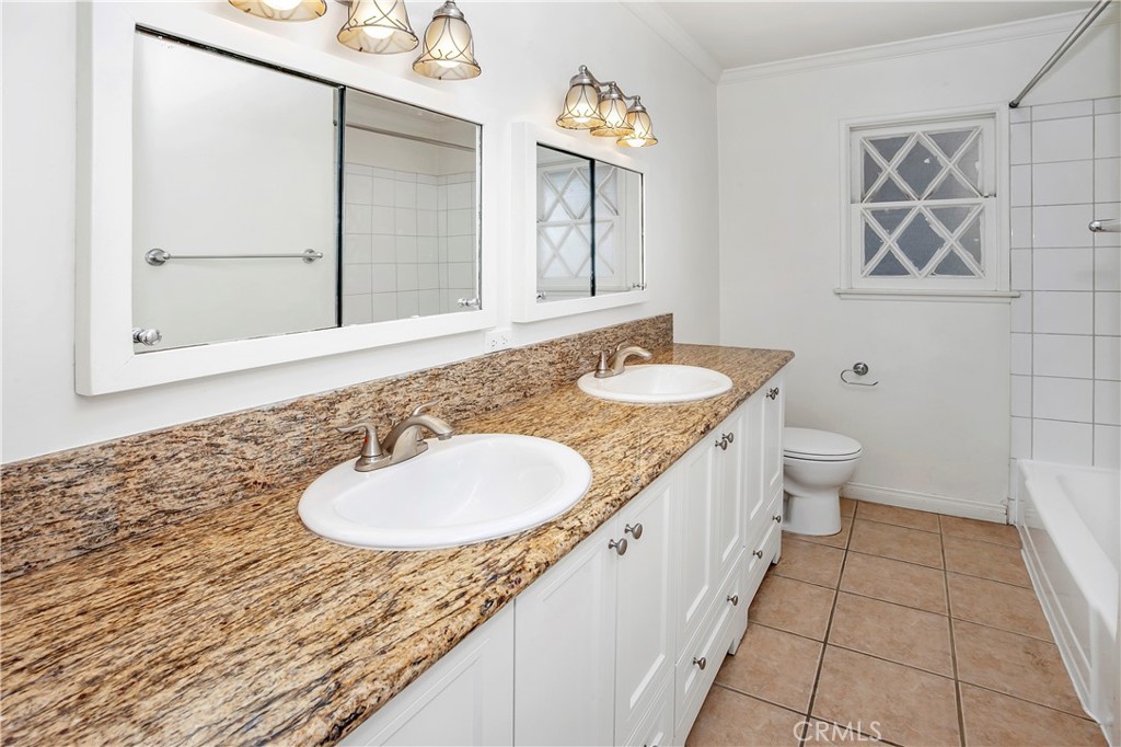 21031 Hemmingway Street