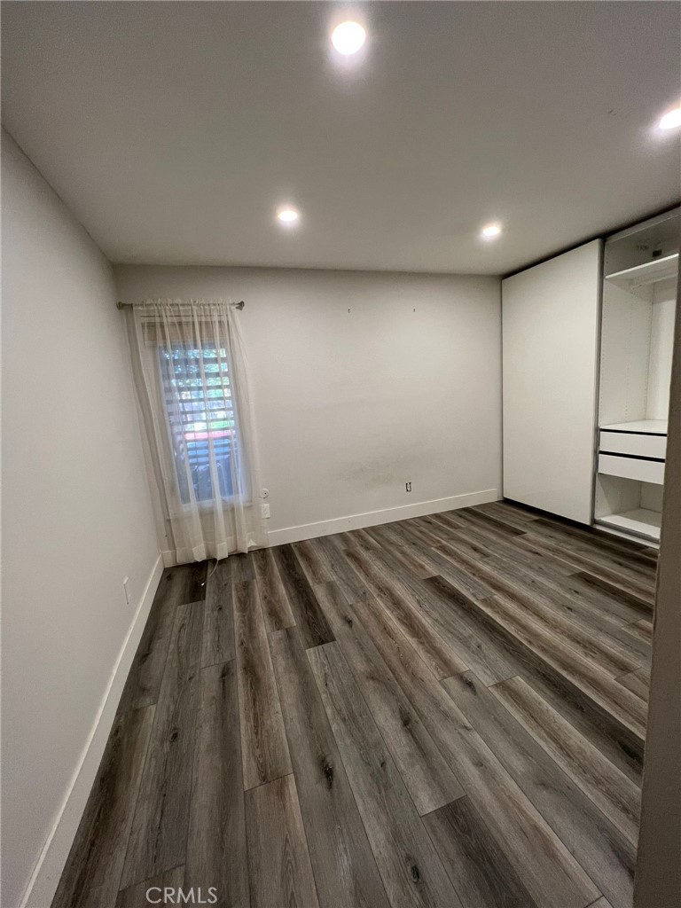 7131 Farralone Avenue 35