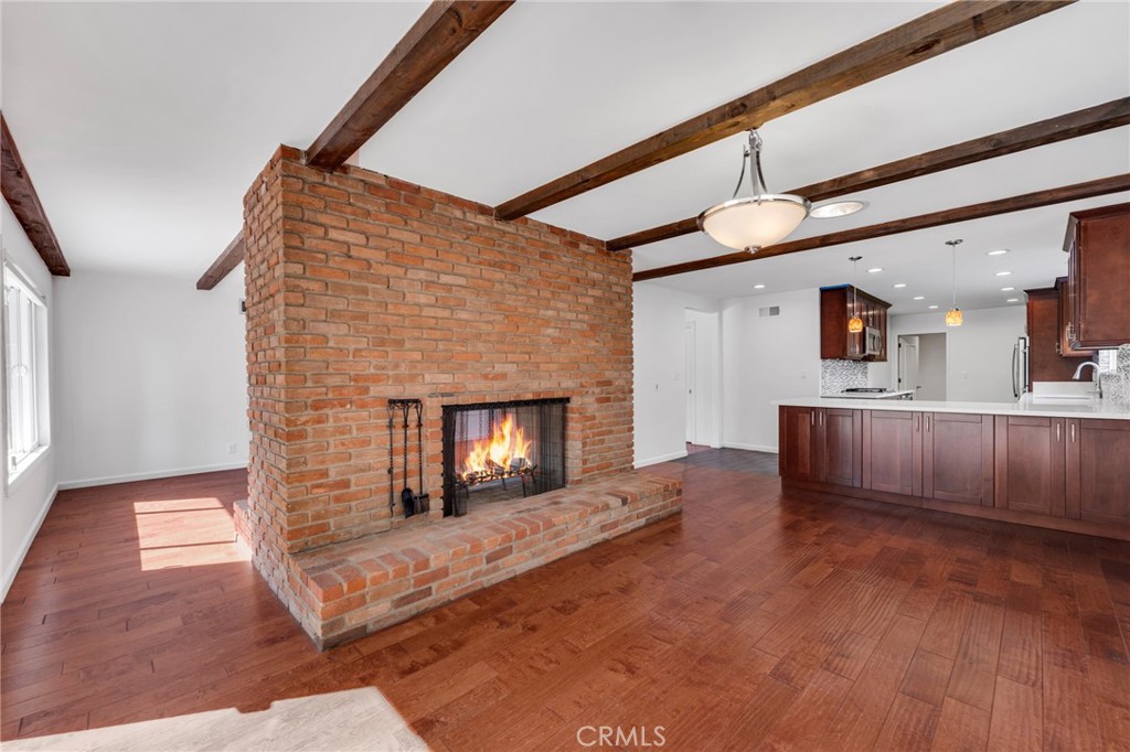 17950 Calvert Street