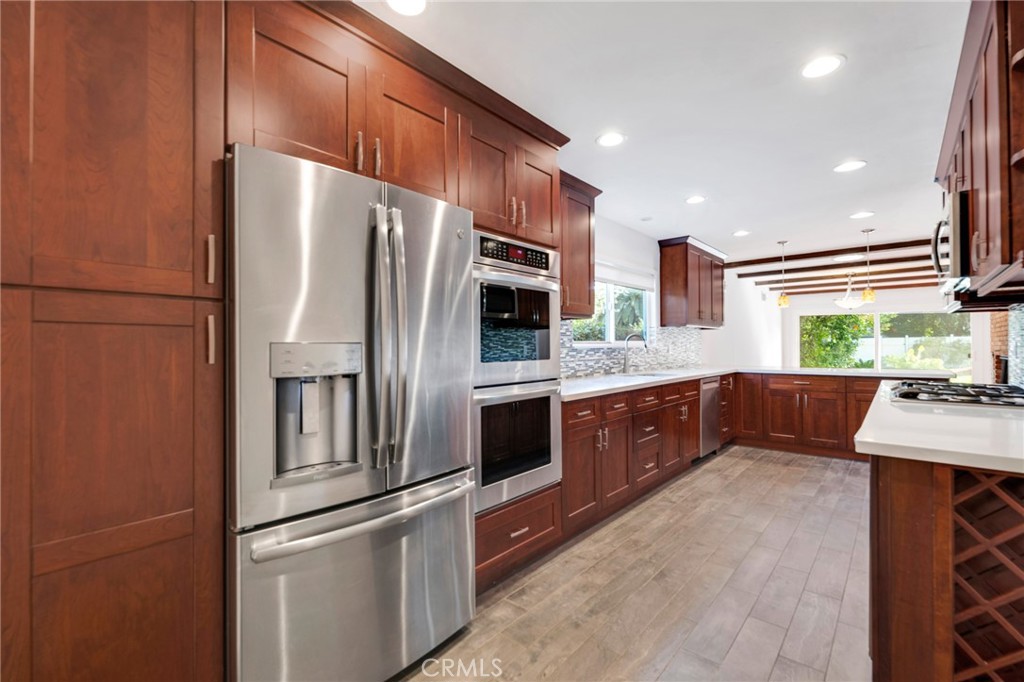 17950 Calvert Street