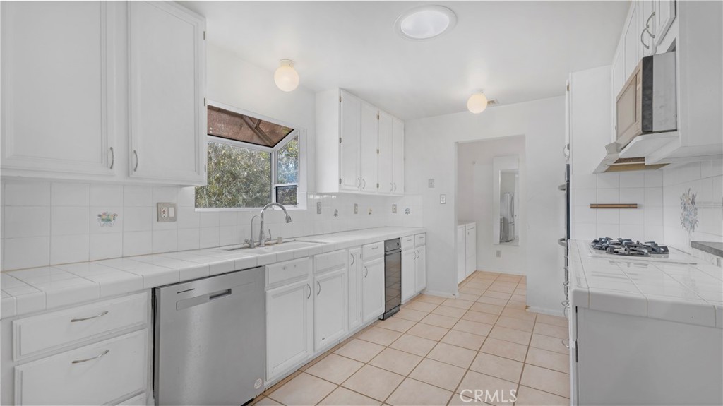 5438 Irondale Avenue