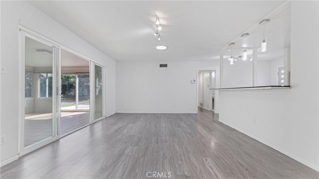 5438 Irondale Avenue