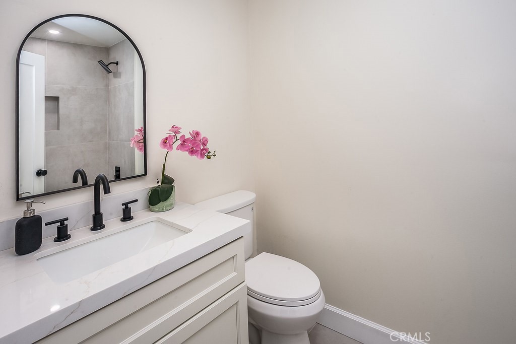 24400 Kitridge Street