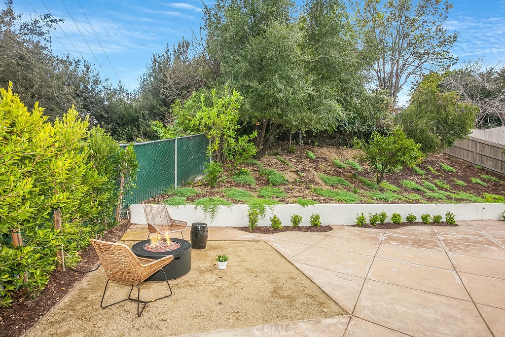 24400 Kitridge Street