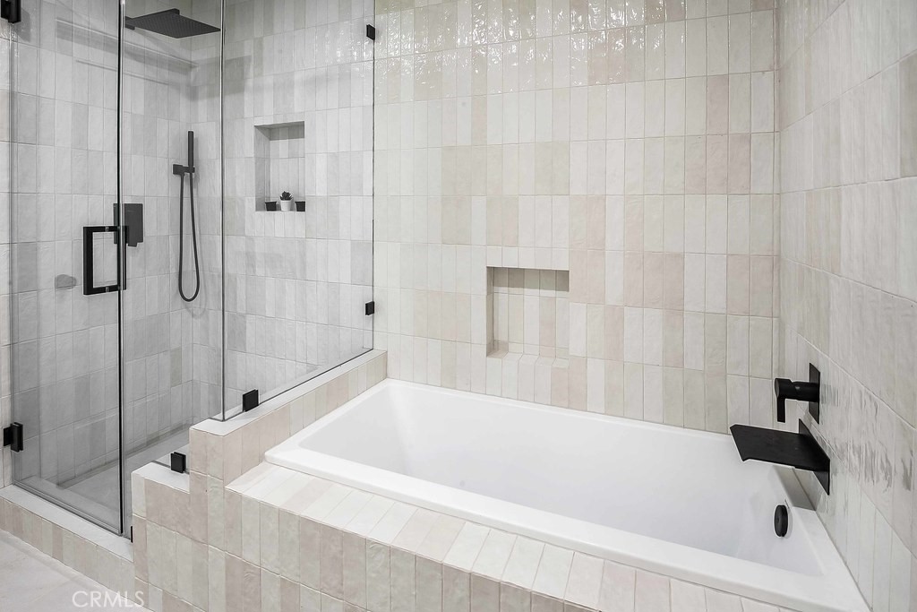 24400 Kitridge Street