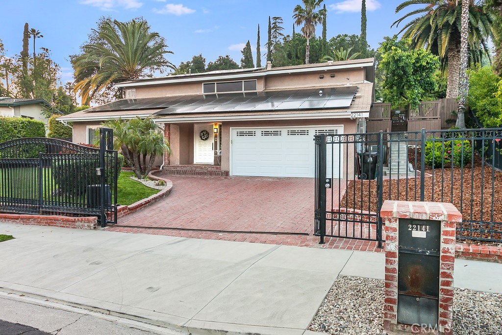 22141 Londelius Street