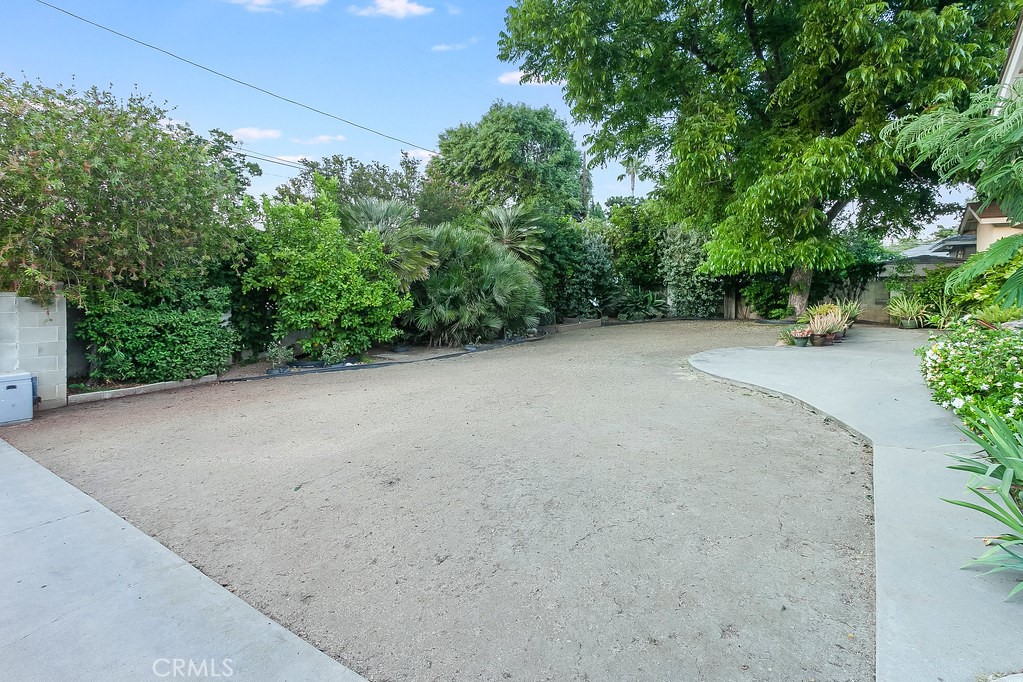 22225 Roscoe Boulevard