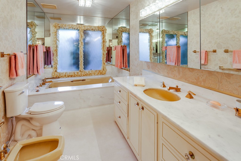 8400 Capistrano Avenue