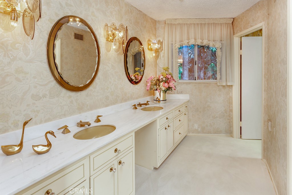 8400 Capistrano Avenue