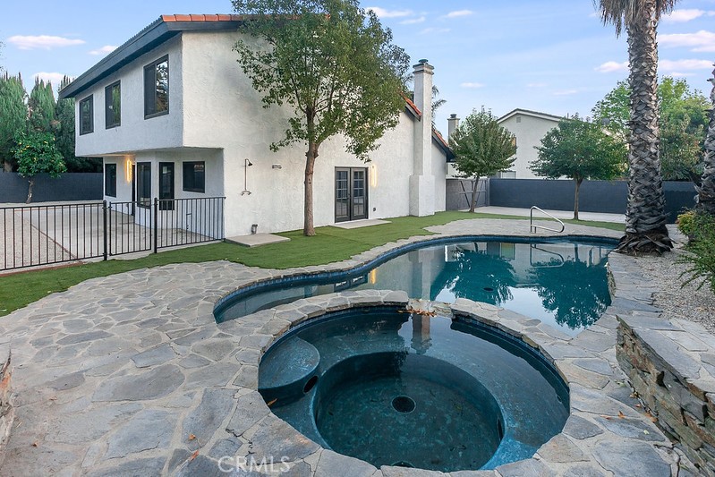 10649 Willowbrae Avenue