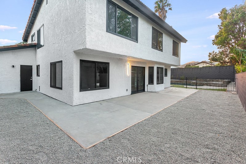 10649 Willowbrae Avenue