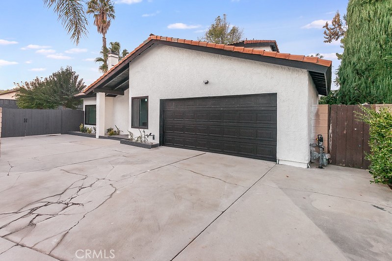 10649 Willowbrae Avenue