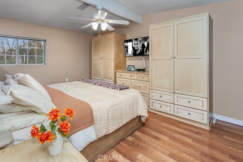 7439 Fallbrook Avenue