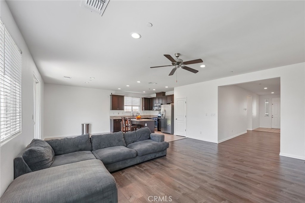 4333 W Lark Avenue