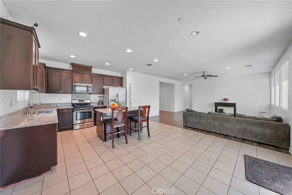 4333 W Lark Avenue