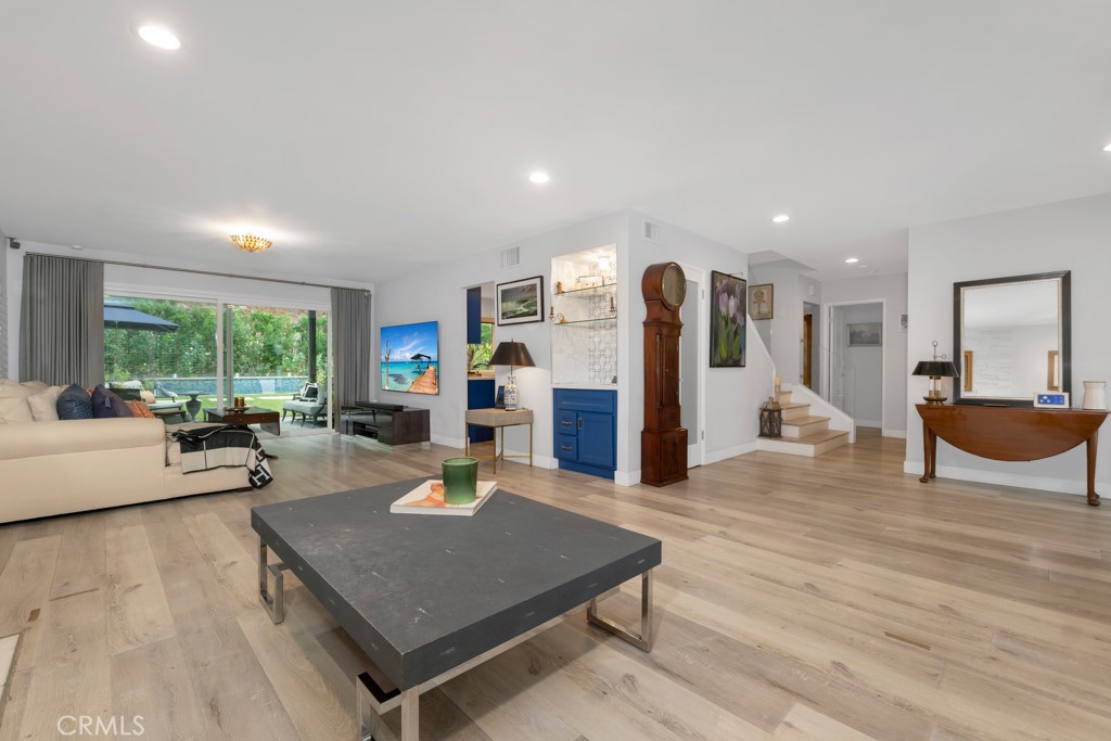 23832 Del Cerro Circle