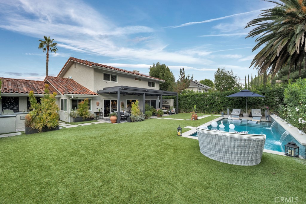 23832 Del Cerro Circle