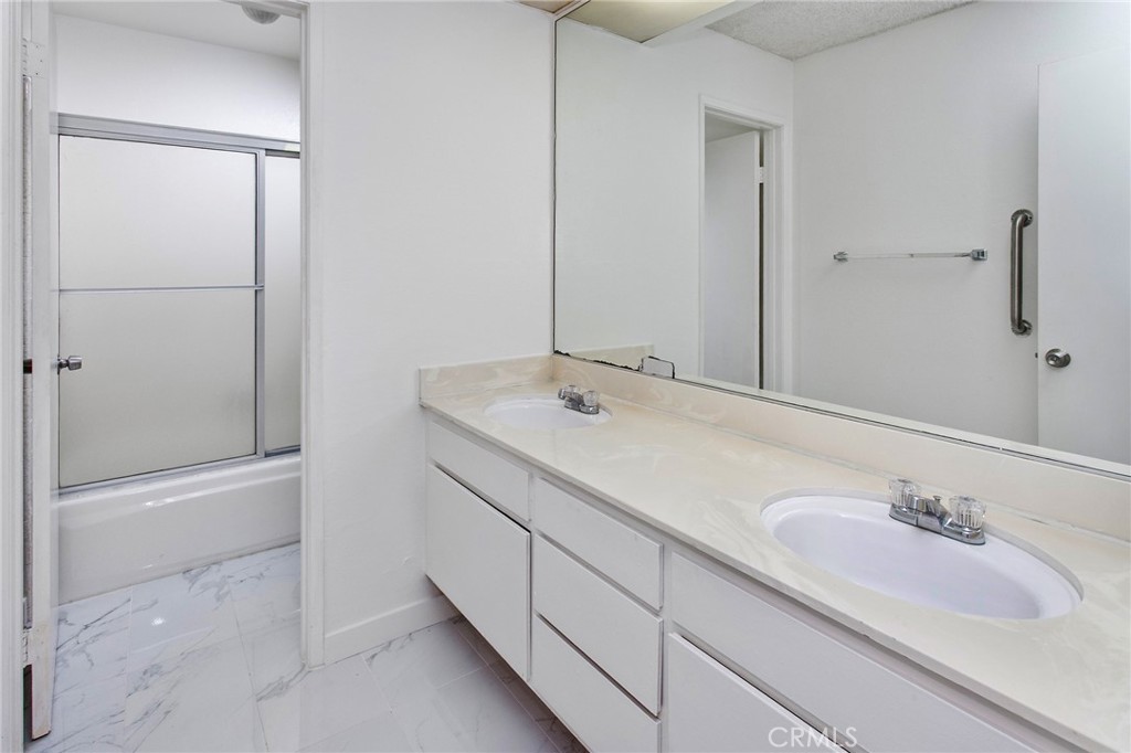 23633 Del Cerro Circle
