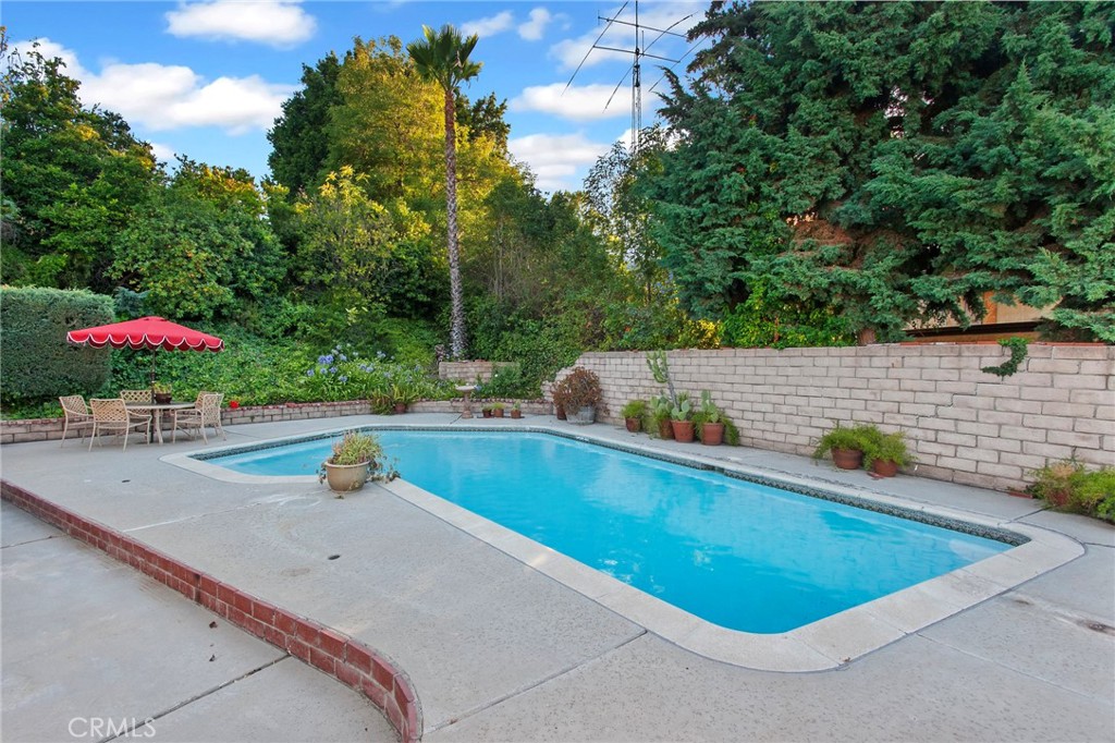 23633 Del Cerro Circle