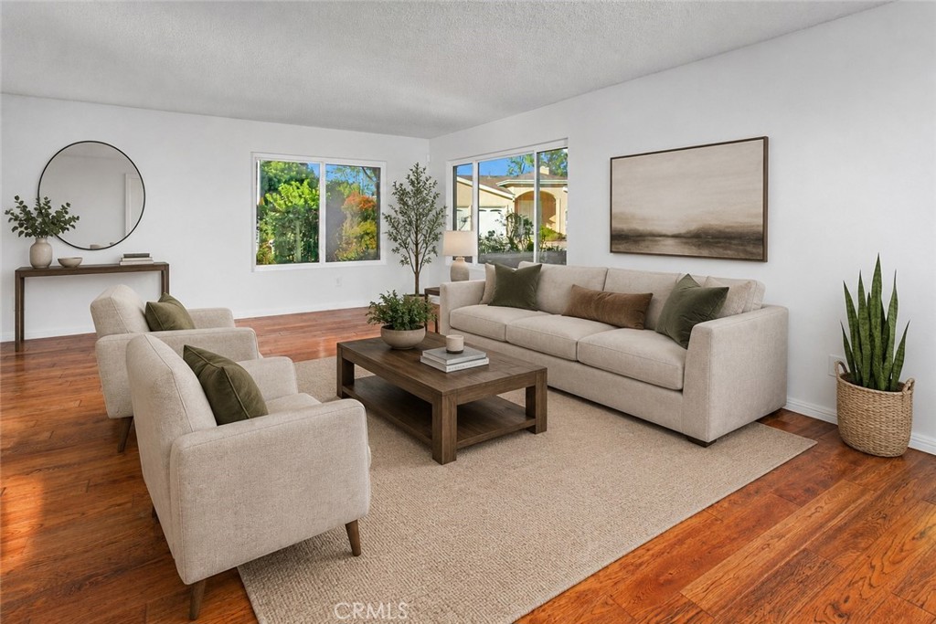 23633 Del Cerro Circle