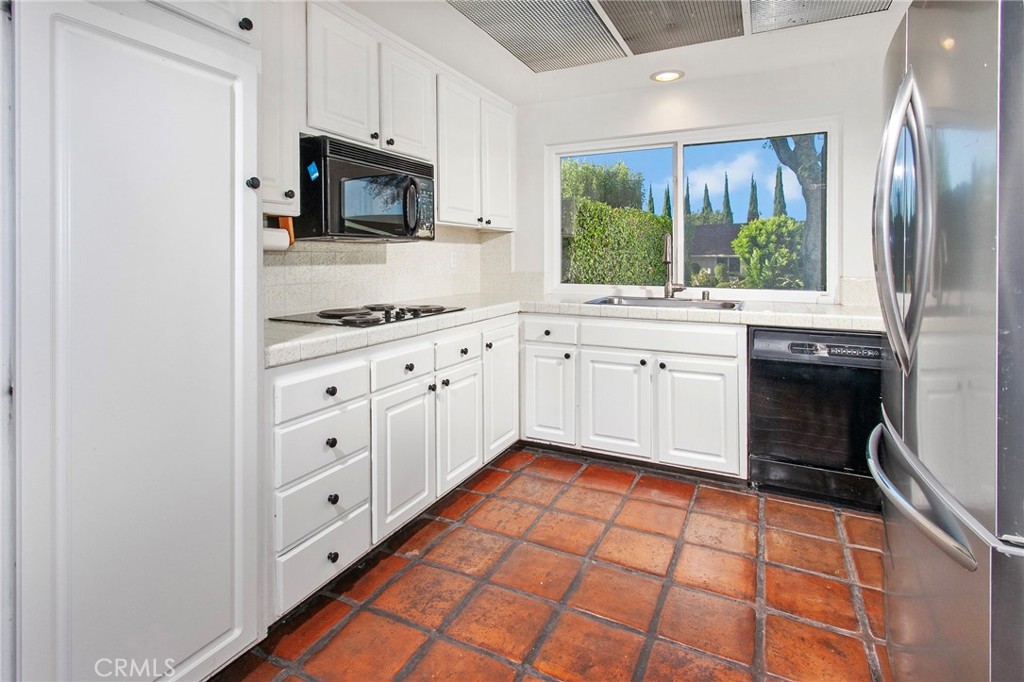 23633 Del Cerro Circle